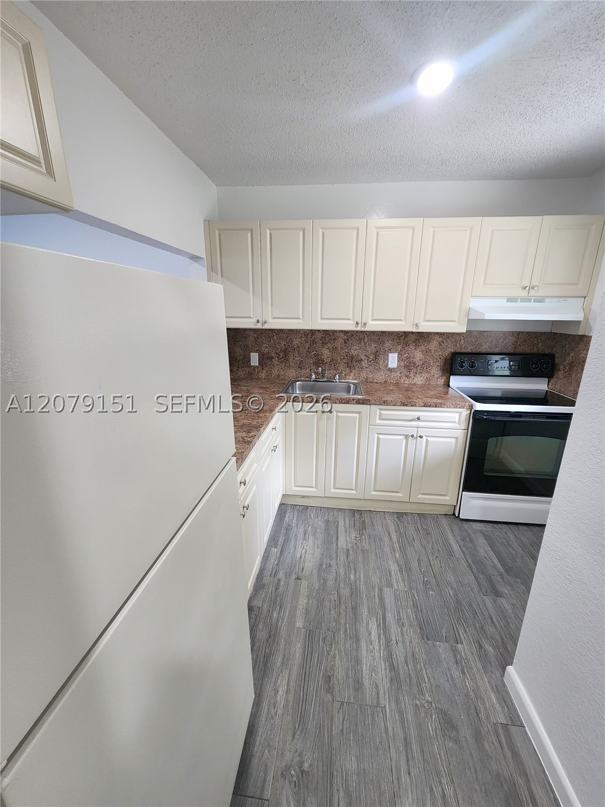 10900 Sw 196th St 104 Property Photo 10