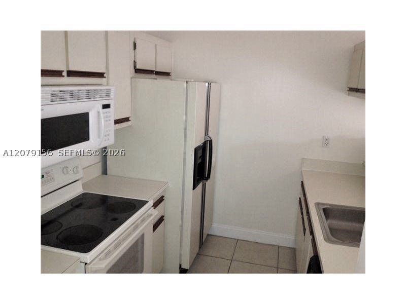 18290 Nw Mediterranean Blvd 7-5 Property Photo 7
