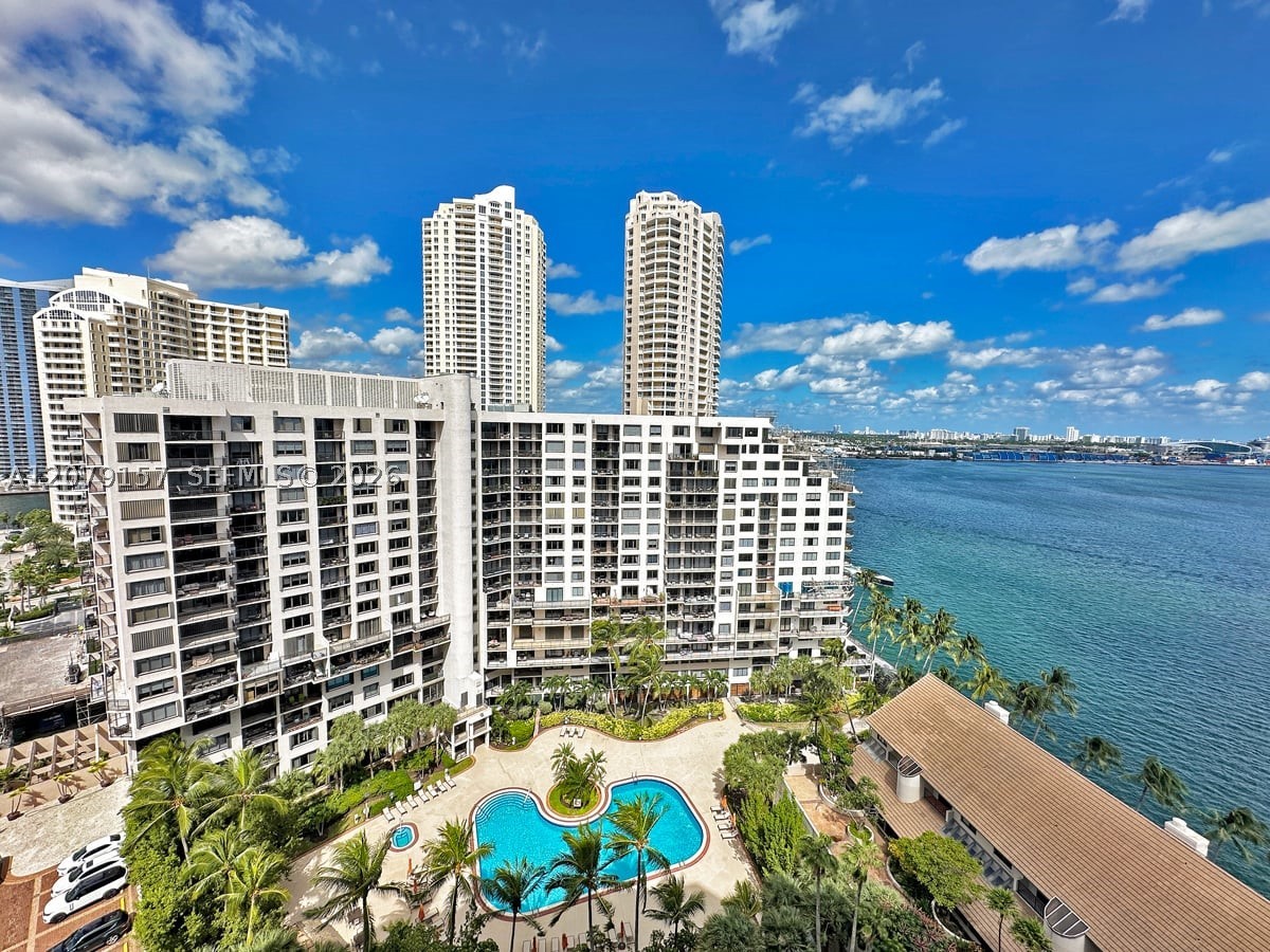 540 Brickell Key Dr 218 Property Photo 3