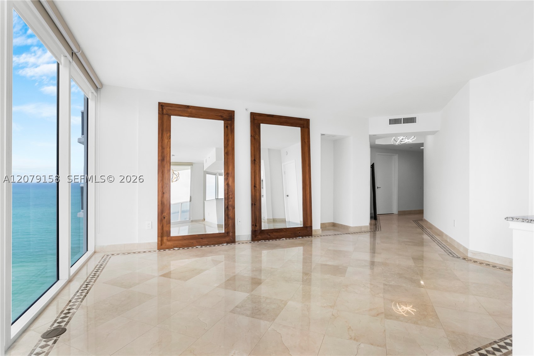 4779 Collins Ave 2707 Property Photo 9