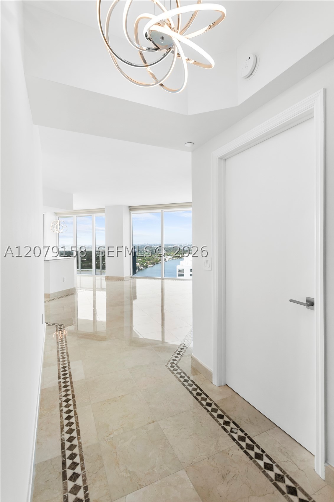 4779 Collins Ave 2707 Property Photo 14