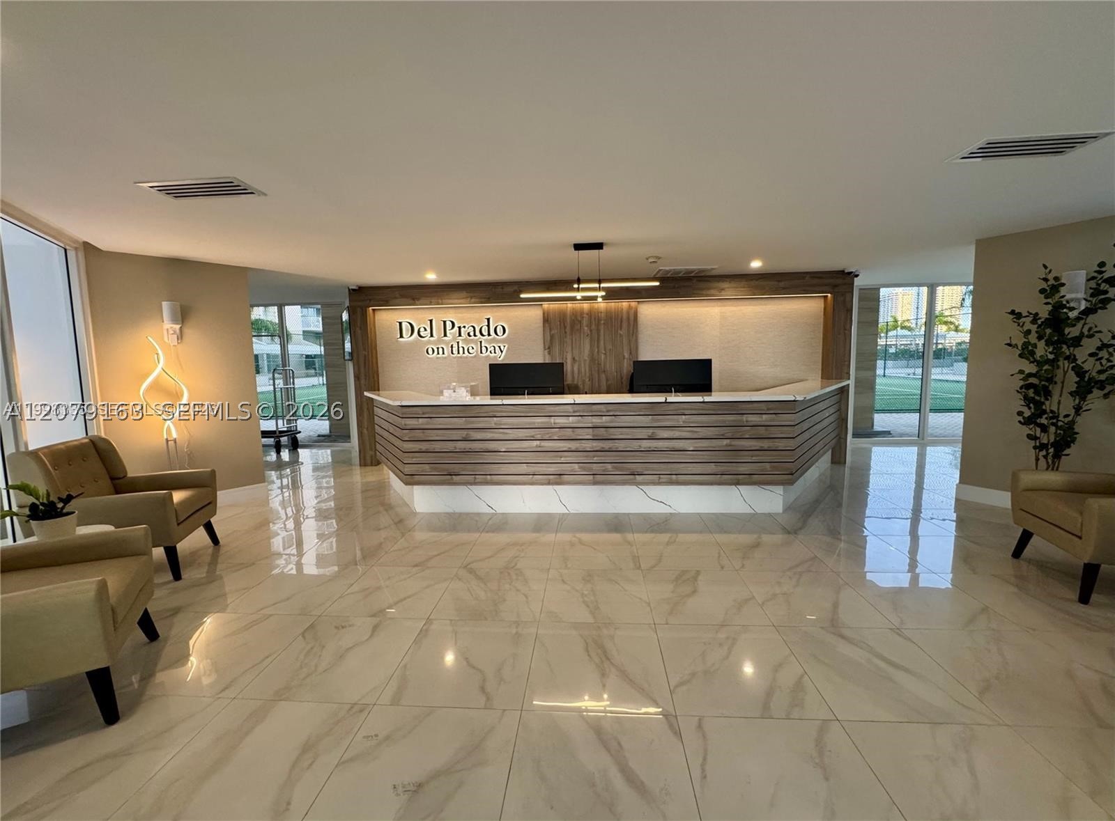 18011 Biscayne Blvd 1703 Property Photo 1