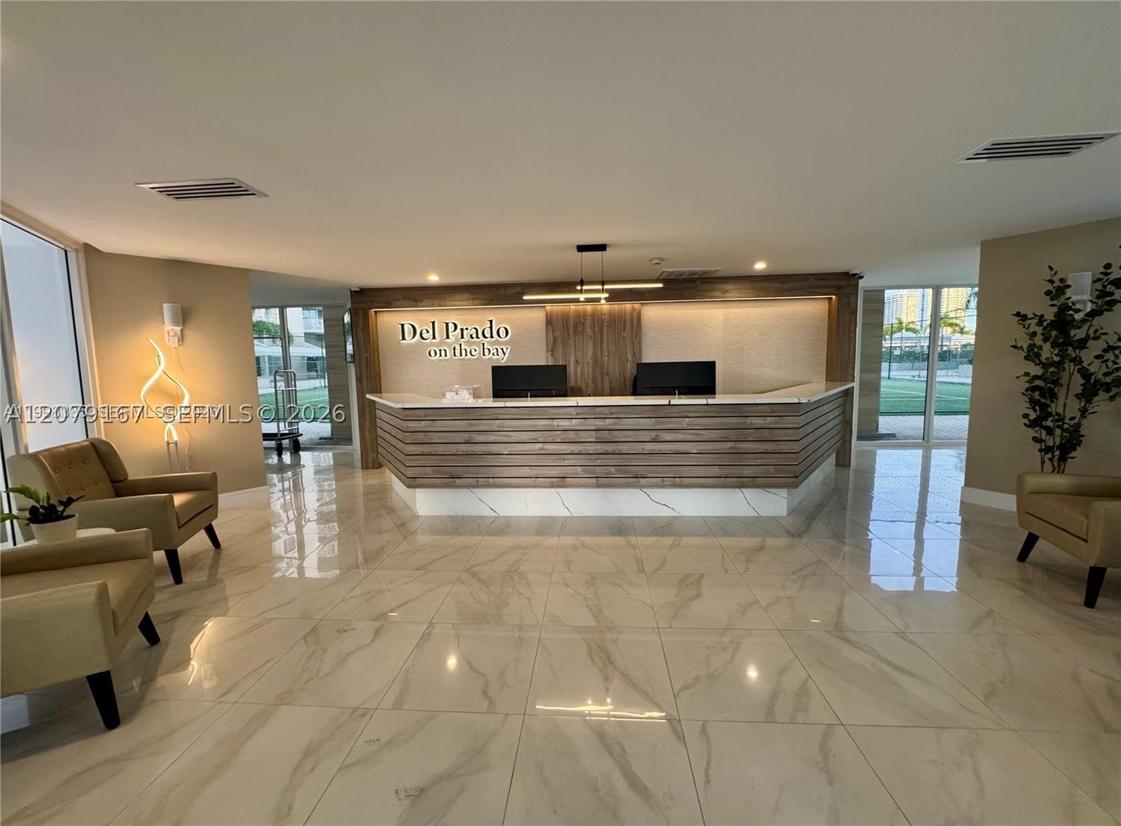 18011 Biscayne Blvd 1203 Property Photo 1