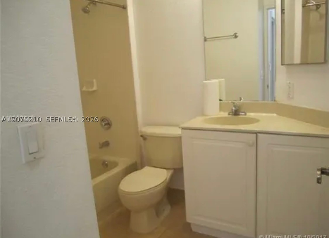 11520 Nw 79th Ln Property Photo 13