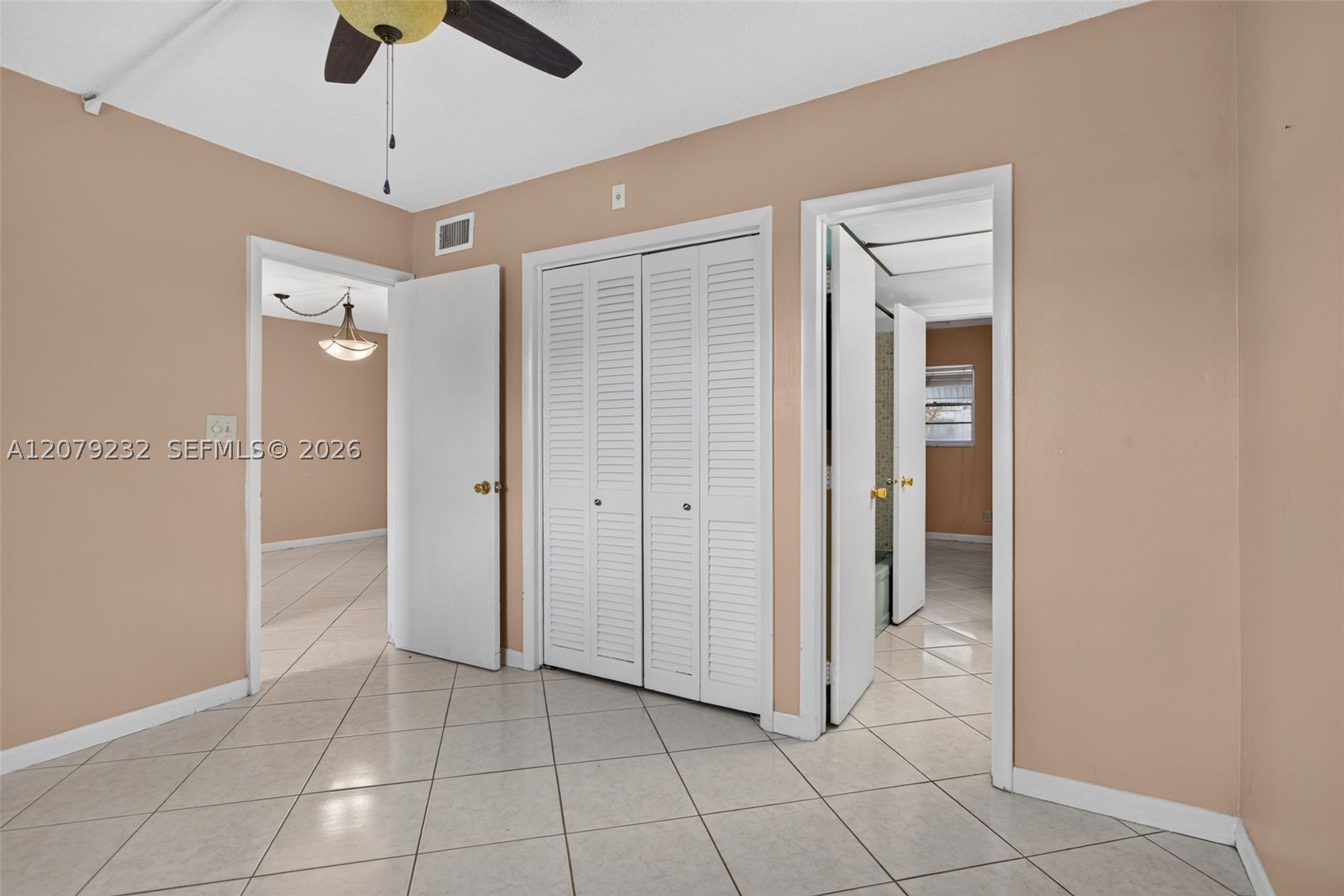 2551 W Golf Blvd 101 Property Photo 13