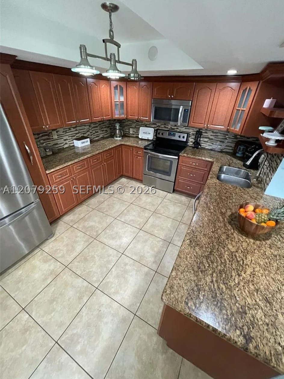 4825 Sw 149th Ct 18b Property Photo 5