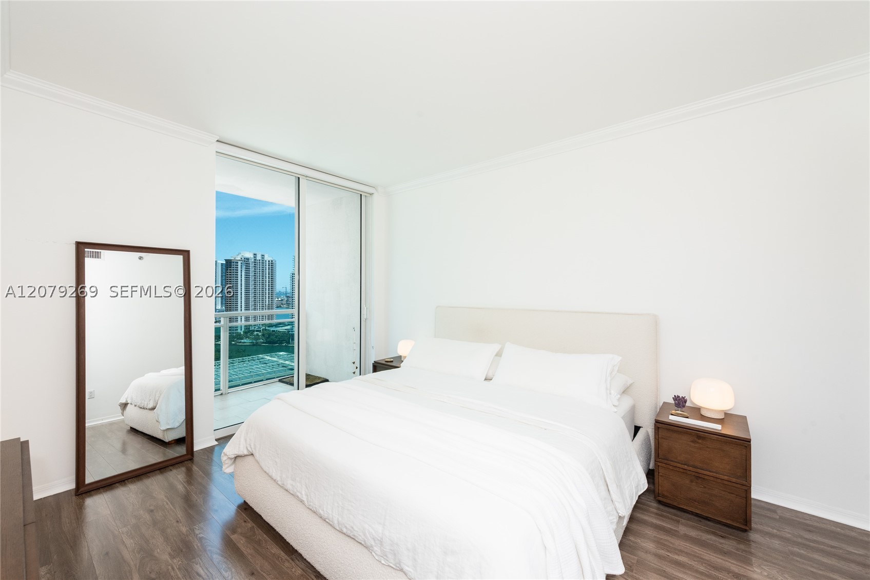 950 Brickell Bay Dr 2304 Property Photo 14