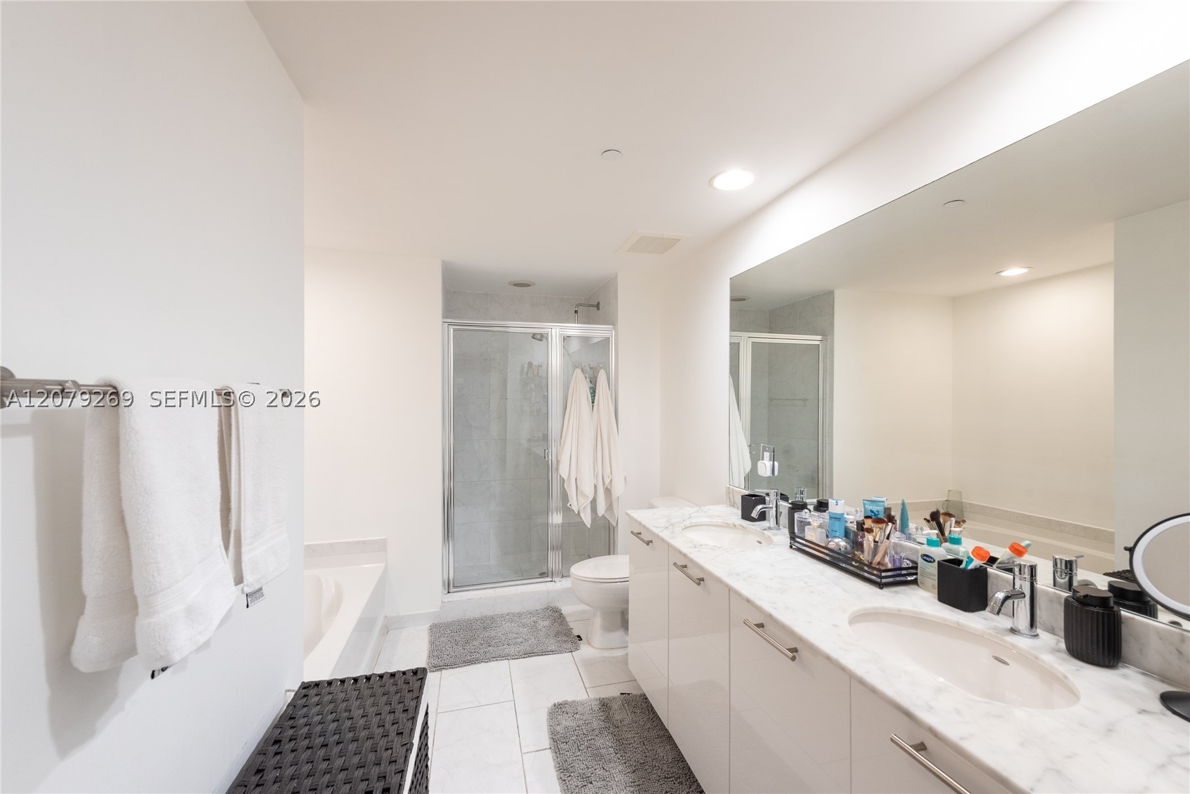 950 Brickell Bay Dr 2304 Property Photo 18