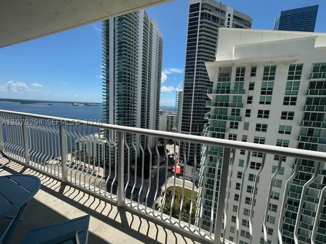 1200 Brickell Bay Dr 2303 Property Photo 4