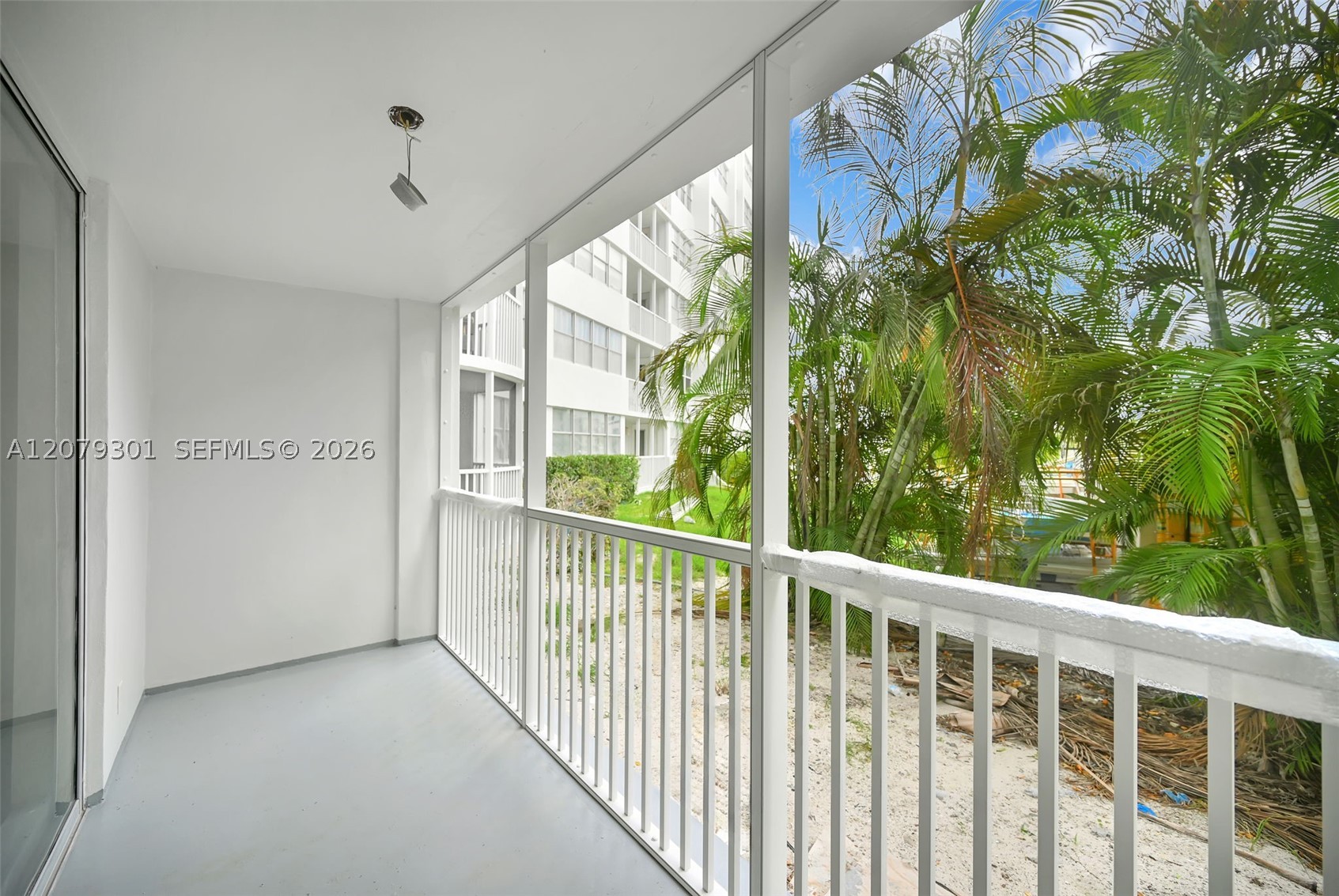 100 Golden Isles Dr 109 Property Photo 25