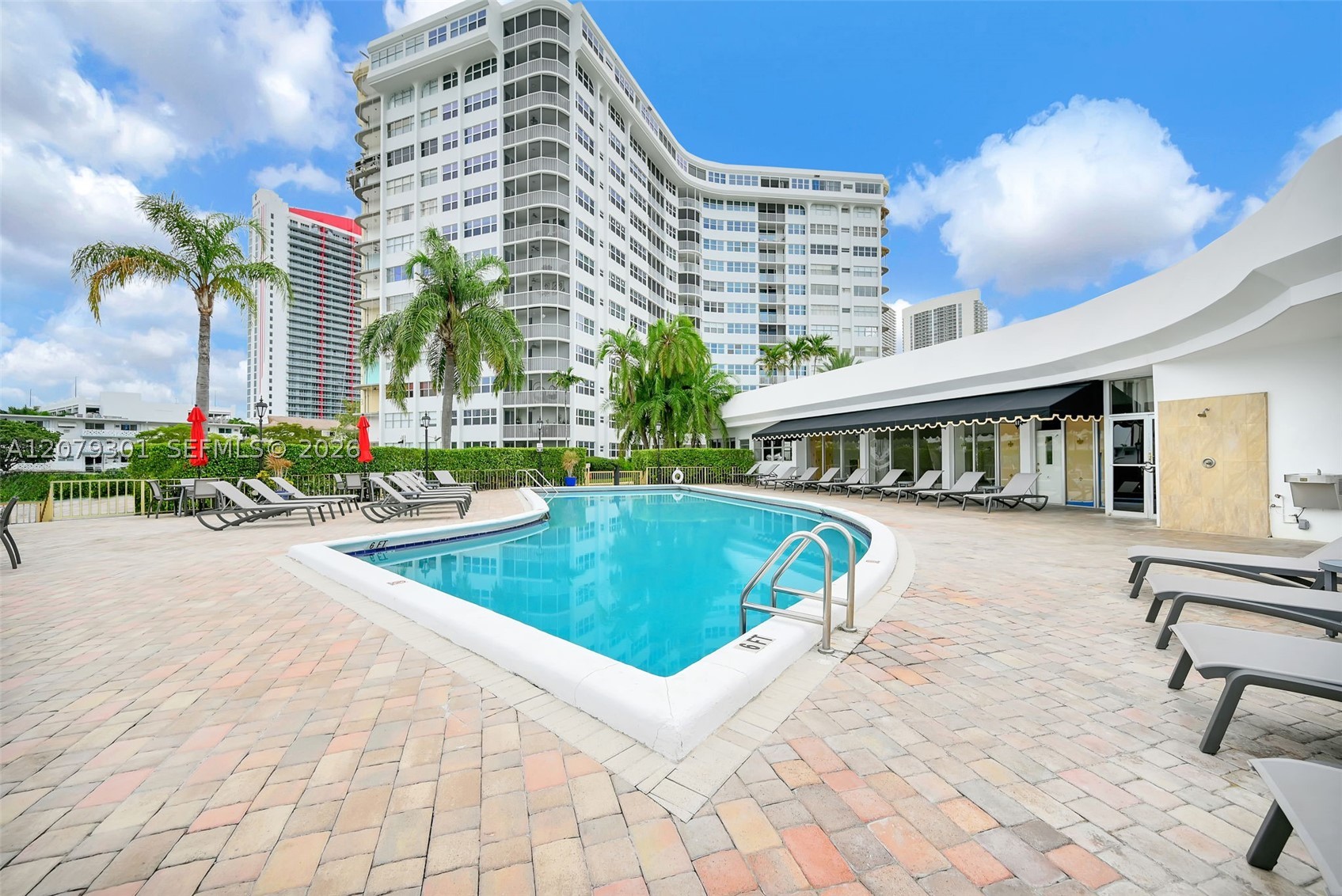 100 Golden Isles Dr 109 Property Photo 33