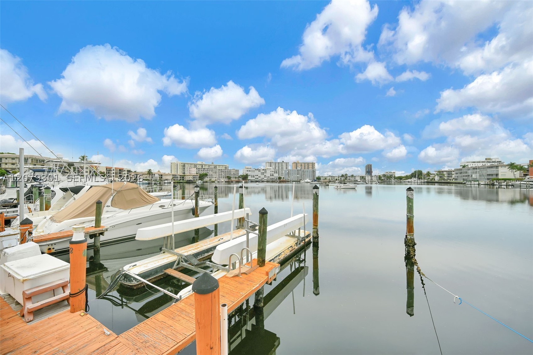 100 Golden Isles Dr 109 Property Photo 34