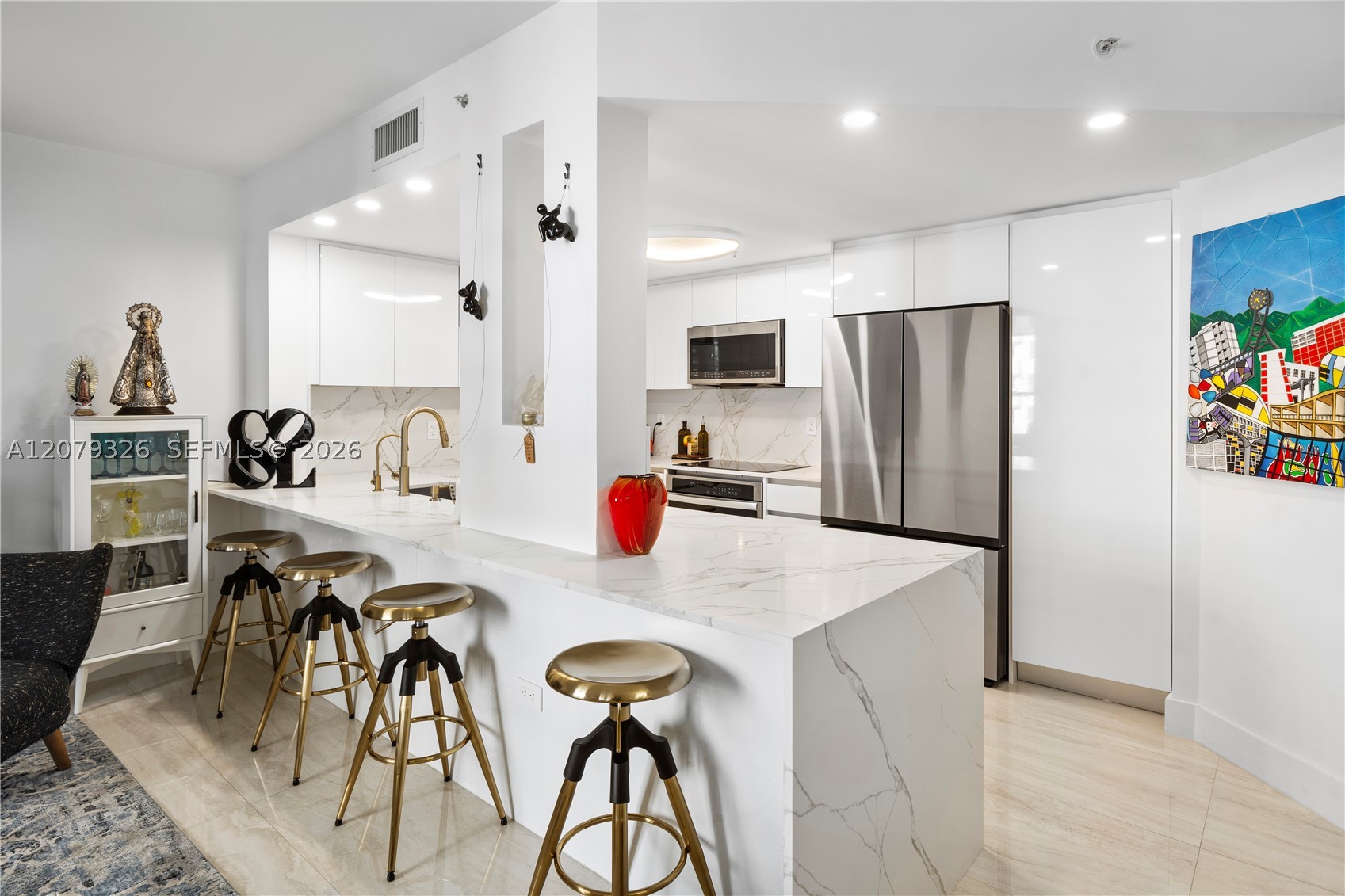 701 Brickell Key Blvd 707 Property Photo 4