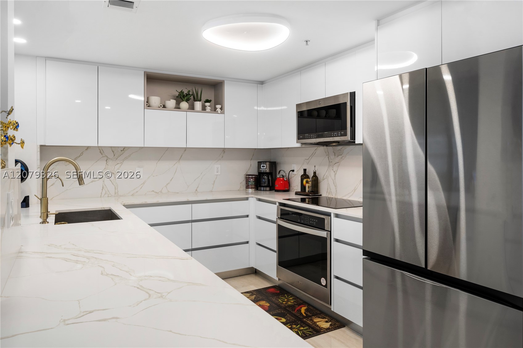 701 Brickell Key Blvd 707 Property Photo 5