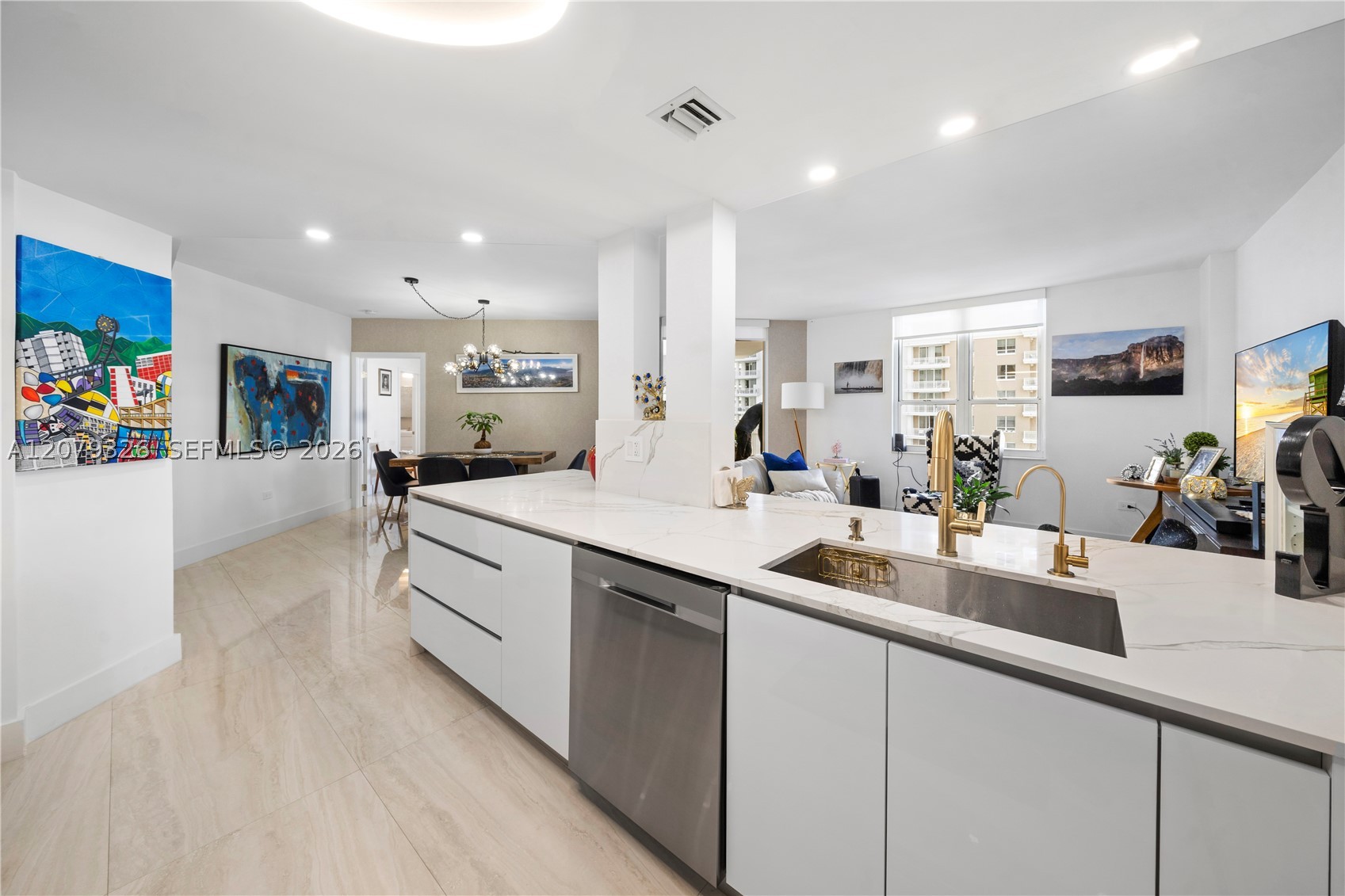 701 Brickell Key Blvd 707 Property Photo 7