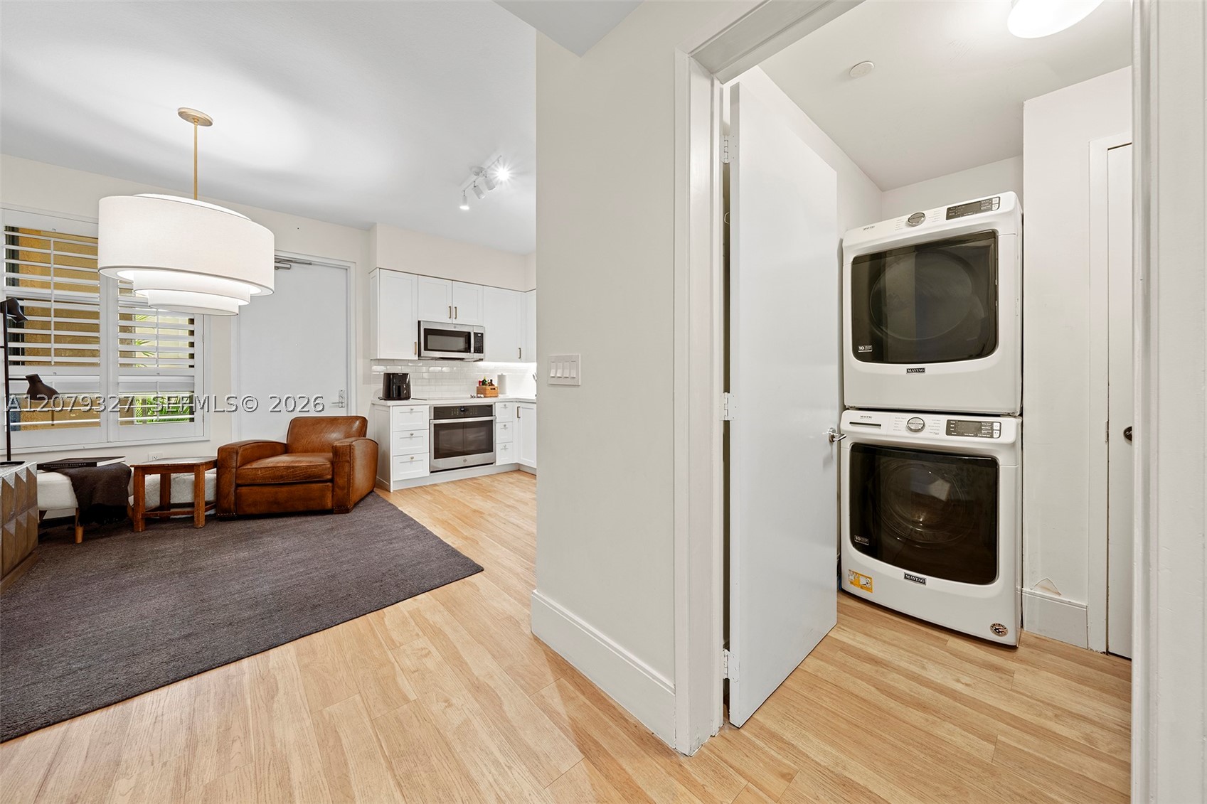 717 Crandon Blvd 407 Property Photo 12