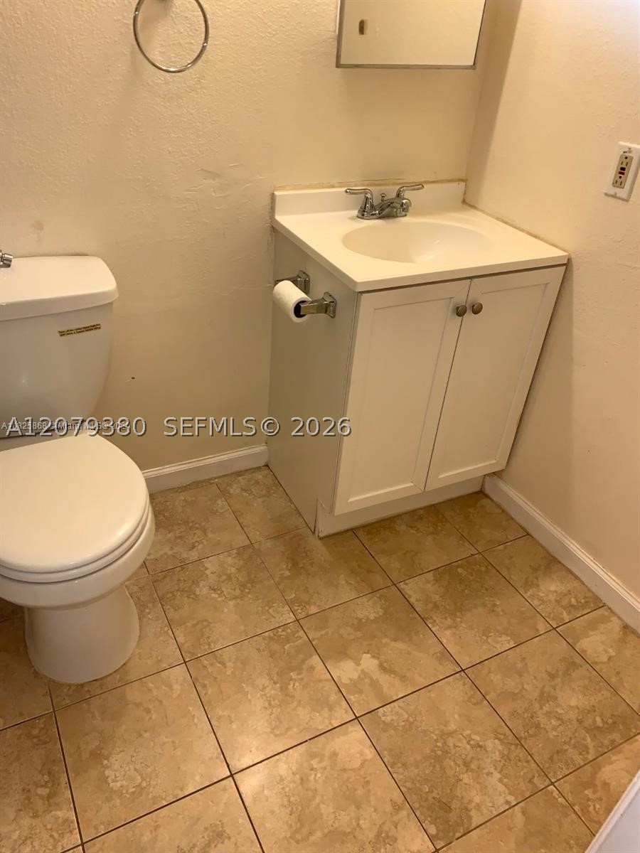 4524 Sw 54th St 502-w Property Photo 13