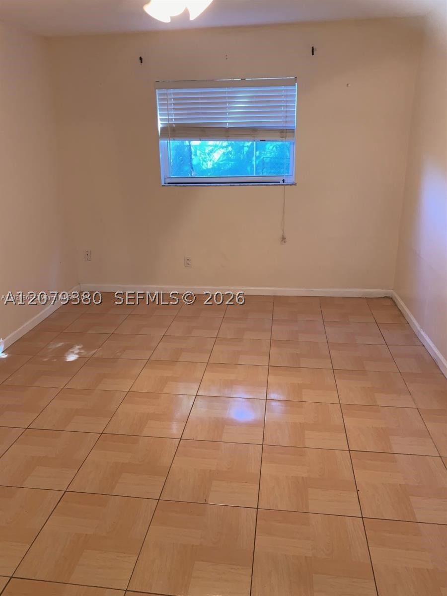 4524 Sw 54th St 502-w Property Photo 16