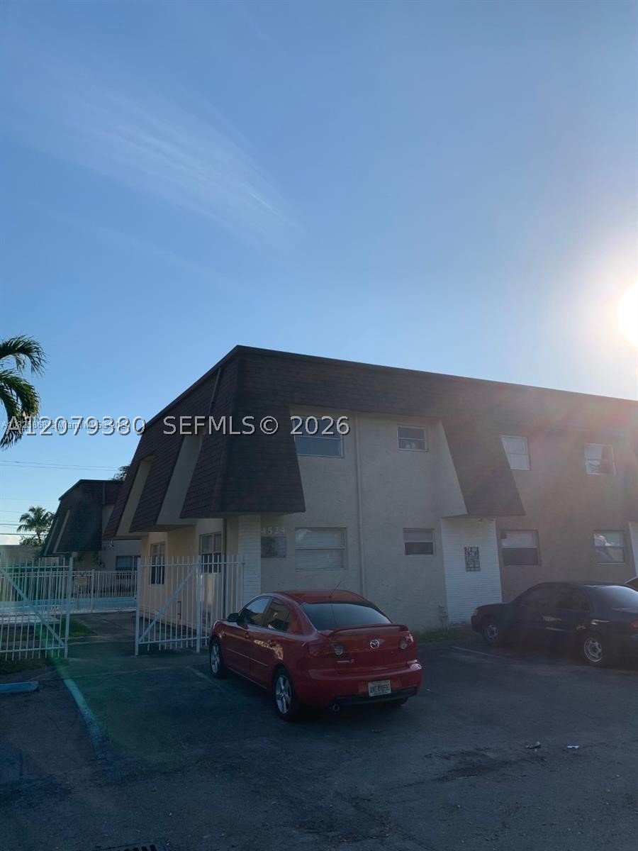 4524 Sw 54th St 502-w Property Photo 28