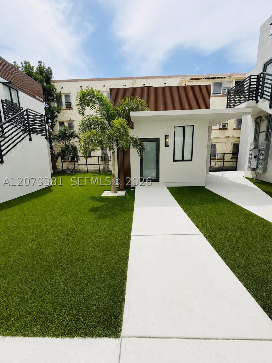 768 Nw 2nd St 2 Property Photo 13