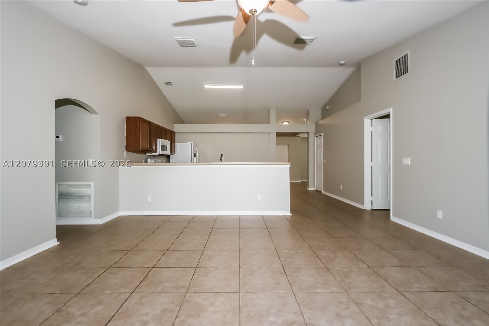 1219 Sw Eleuthera Ave Property Photo 5