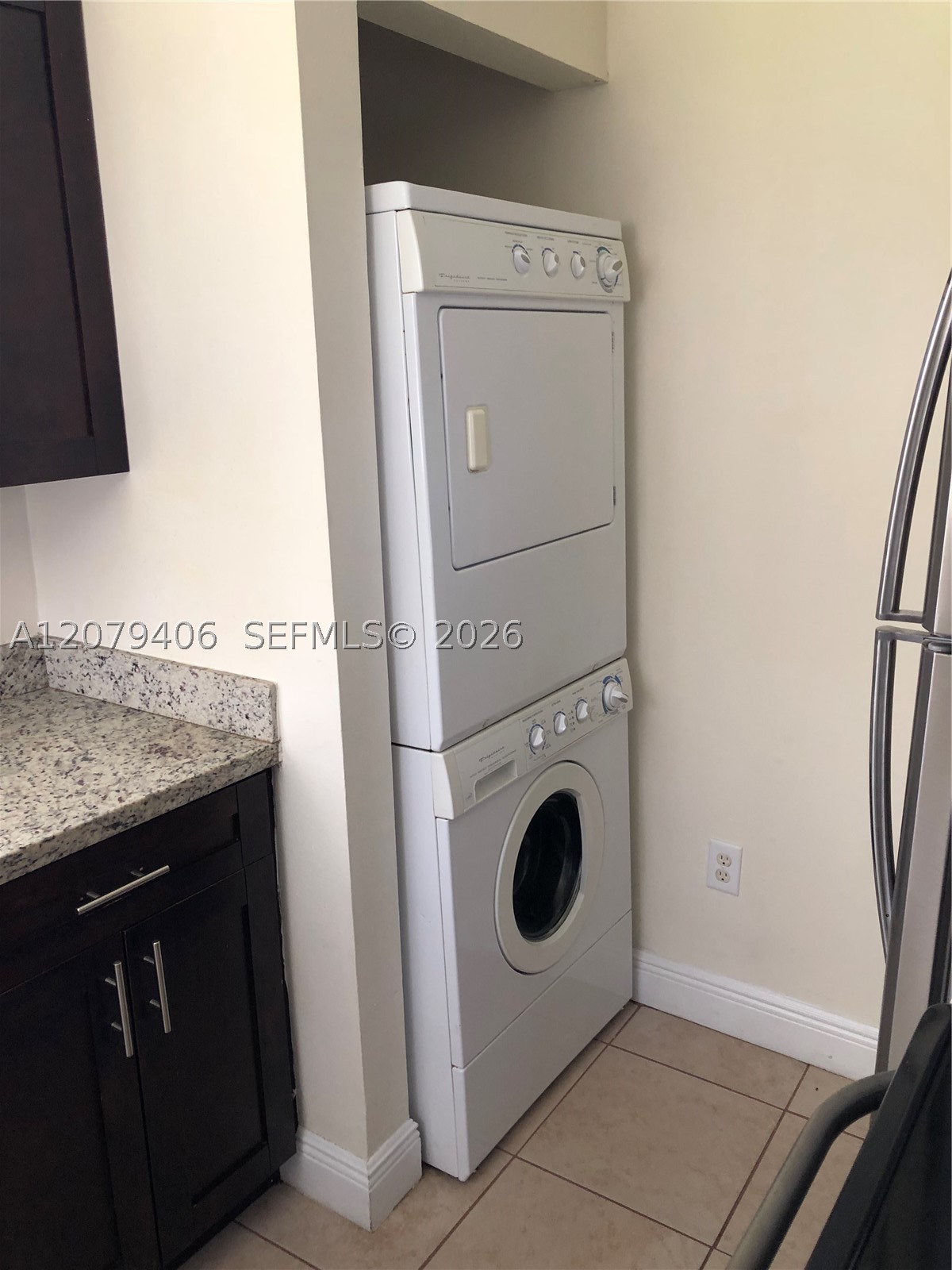 1071 Adams Ave 1071c Property Photo 11
