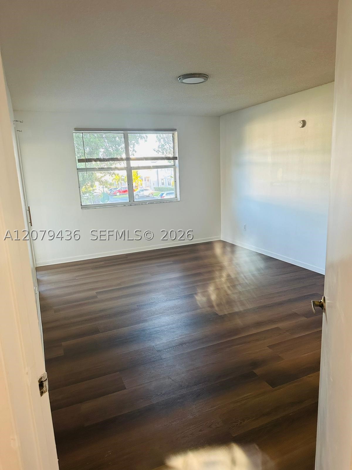 2528 Se 20th Pl 201-c Property Photo 8