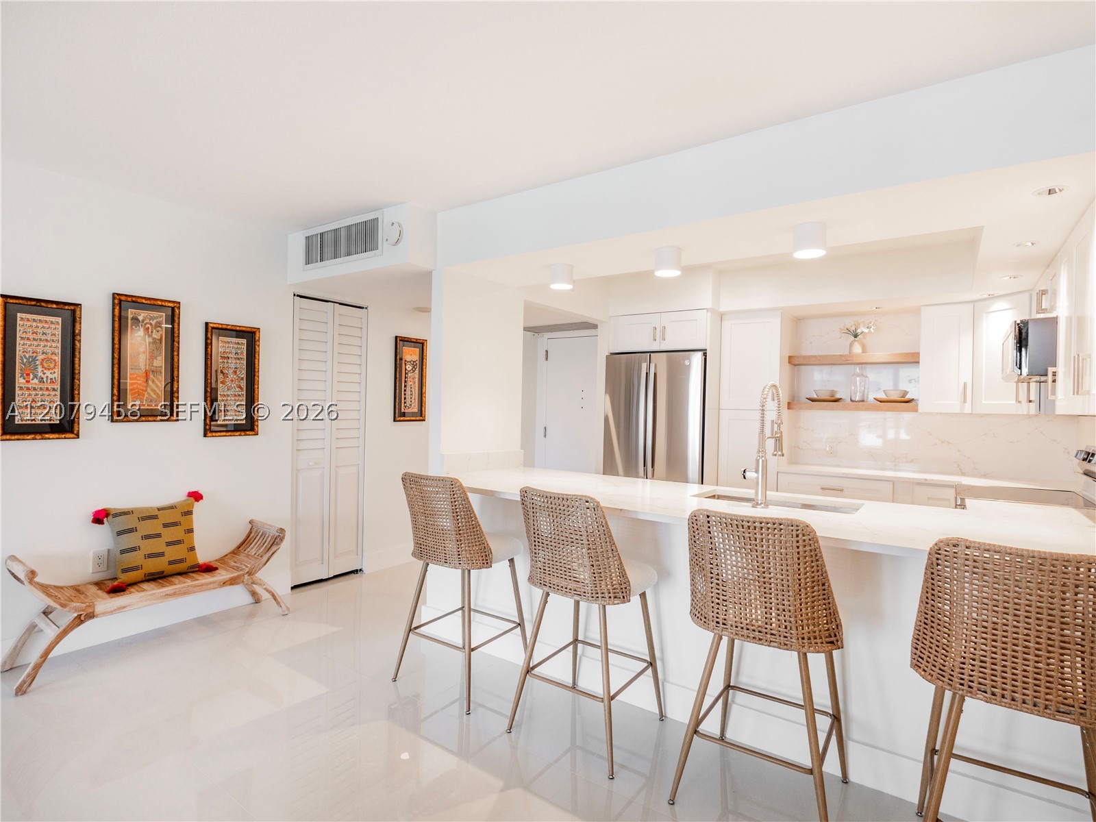 5701 Collins Ave 307 Property Photo 1