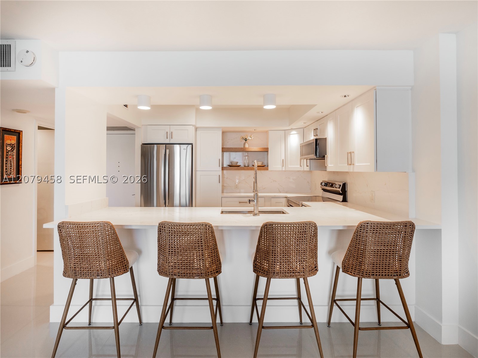 5701 Collins Ave 307 Property Photo 8