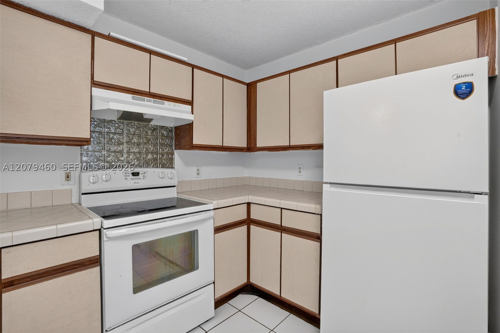 1080 N Franklin Ave 1080e Property Photo 13