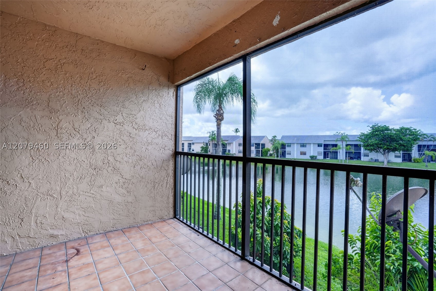 1080 N Franklin Ave 1080e Property Photo 22