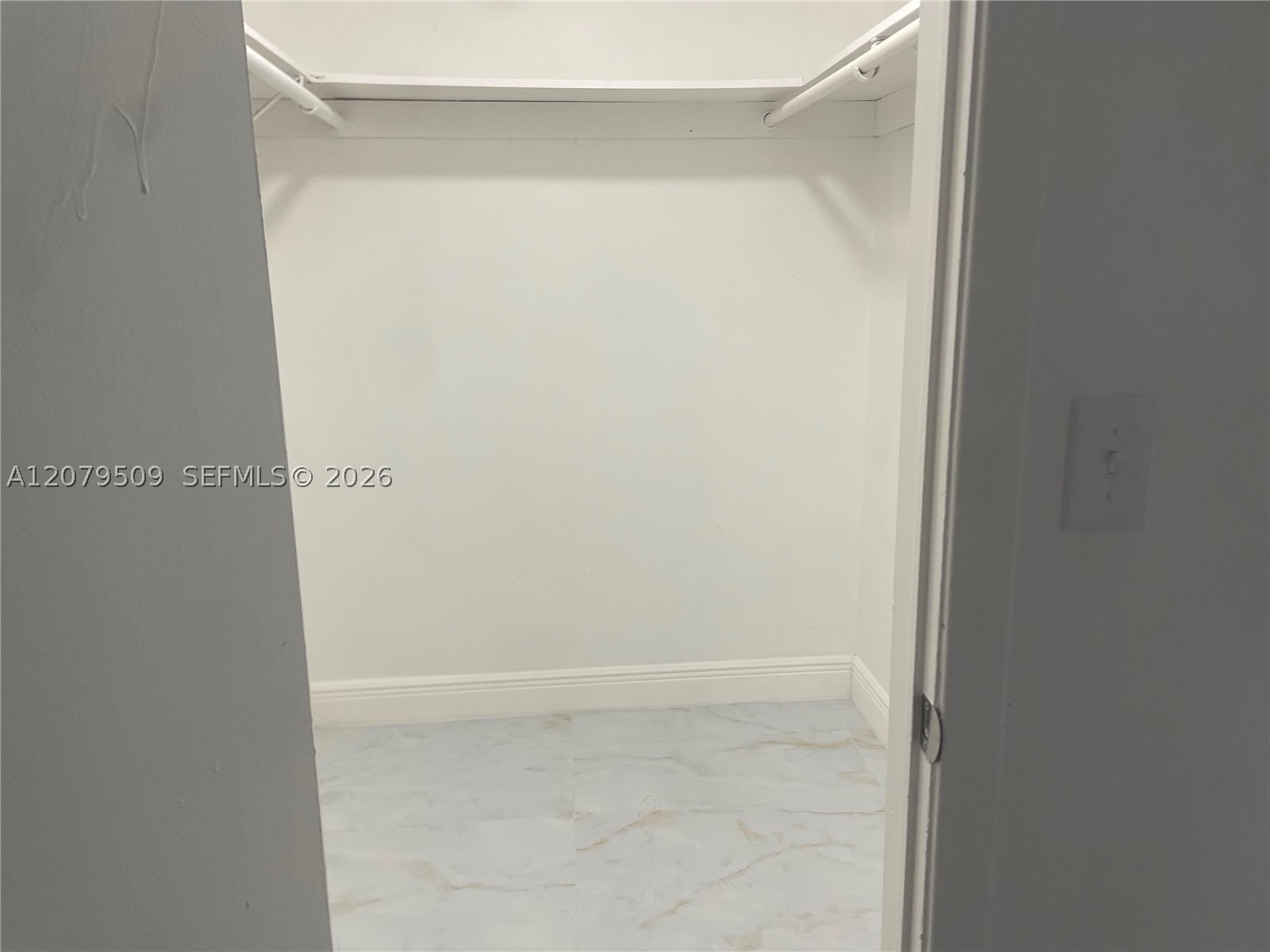 5921 Pierce St 1-8 Property Photo 17