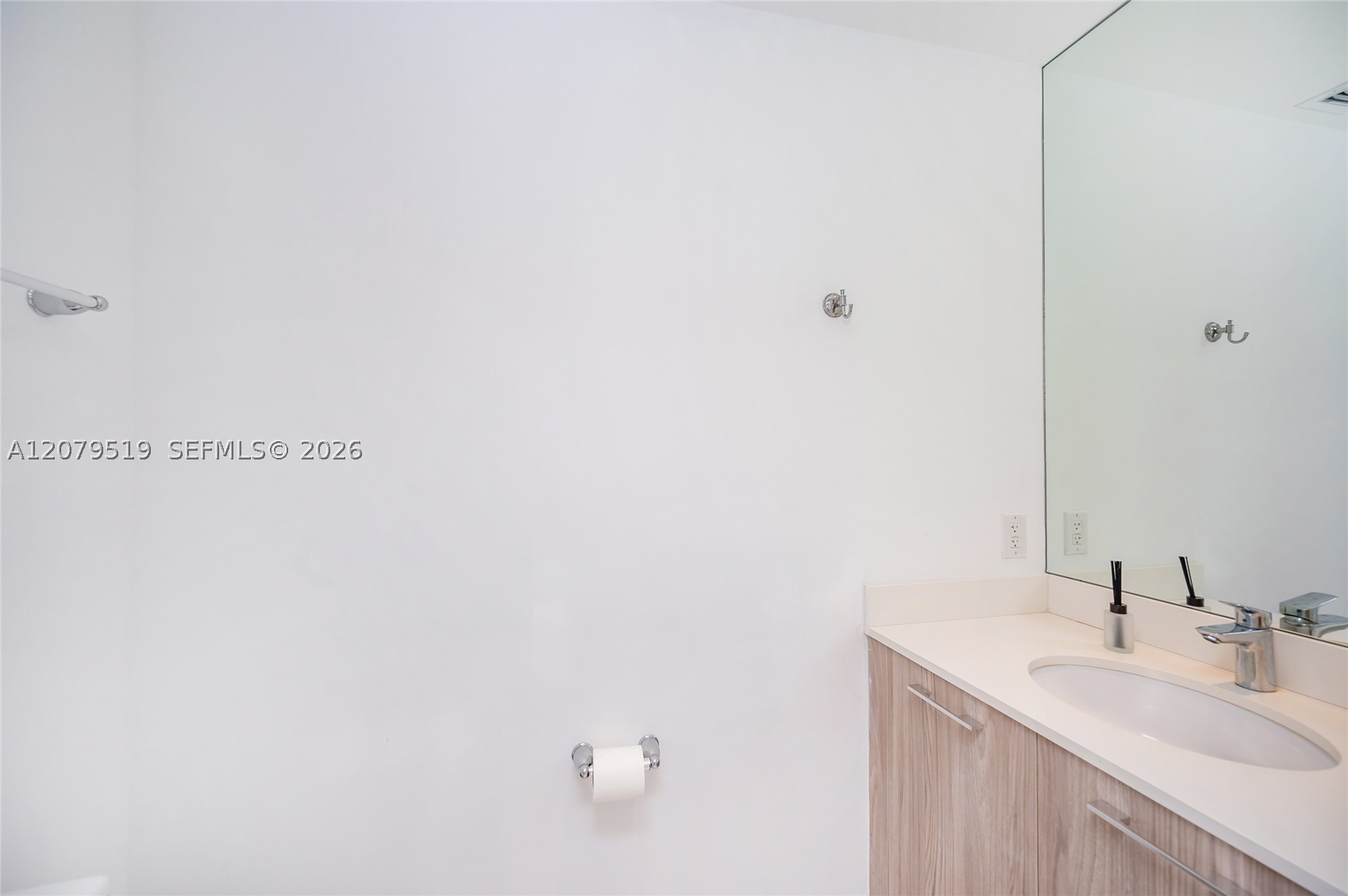 501 Ne 31st St 3407 Property Photo 16