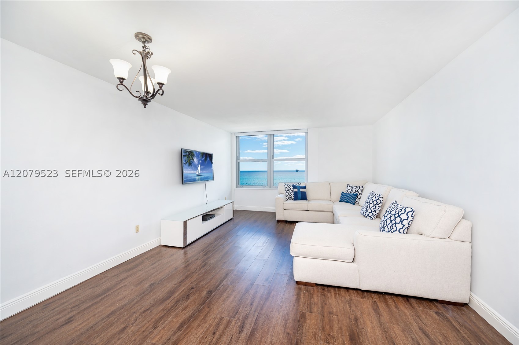 2899 Collins Ave 1505 Property Photo 7