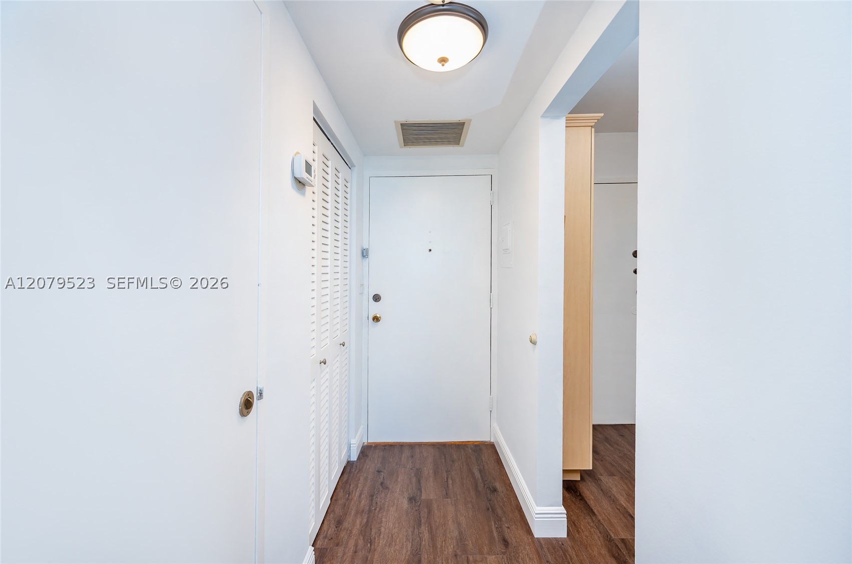 2899 Collins Ave 1505 Property Photo 10