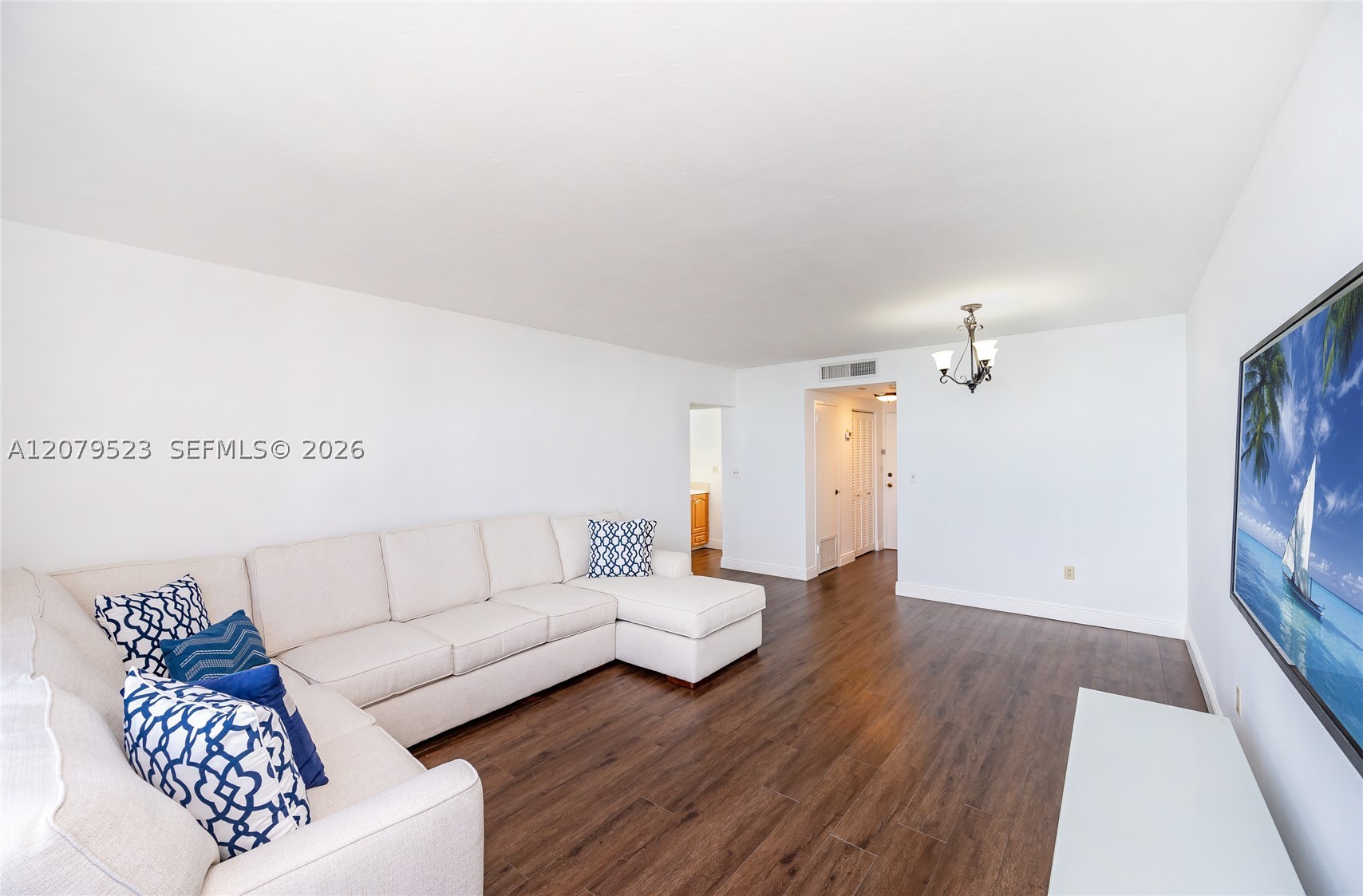 2899 Collins Ave 1505 Property Photo 13