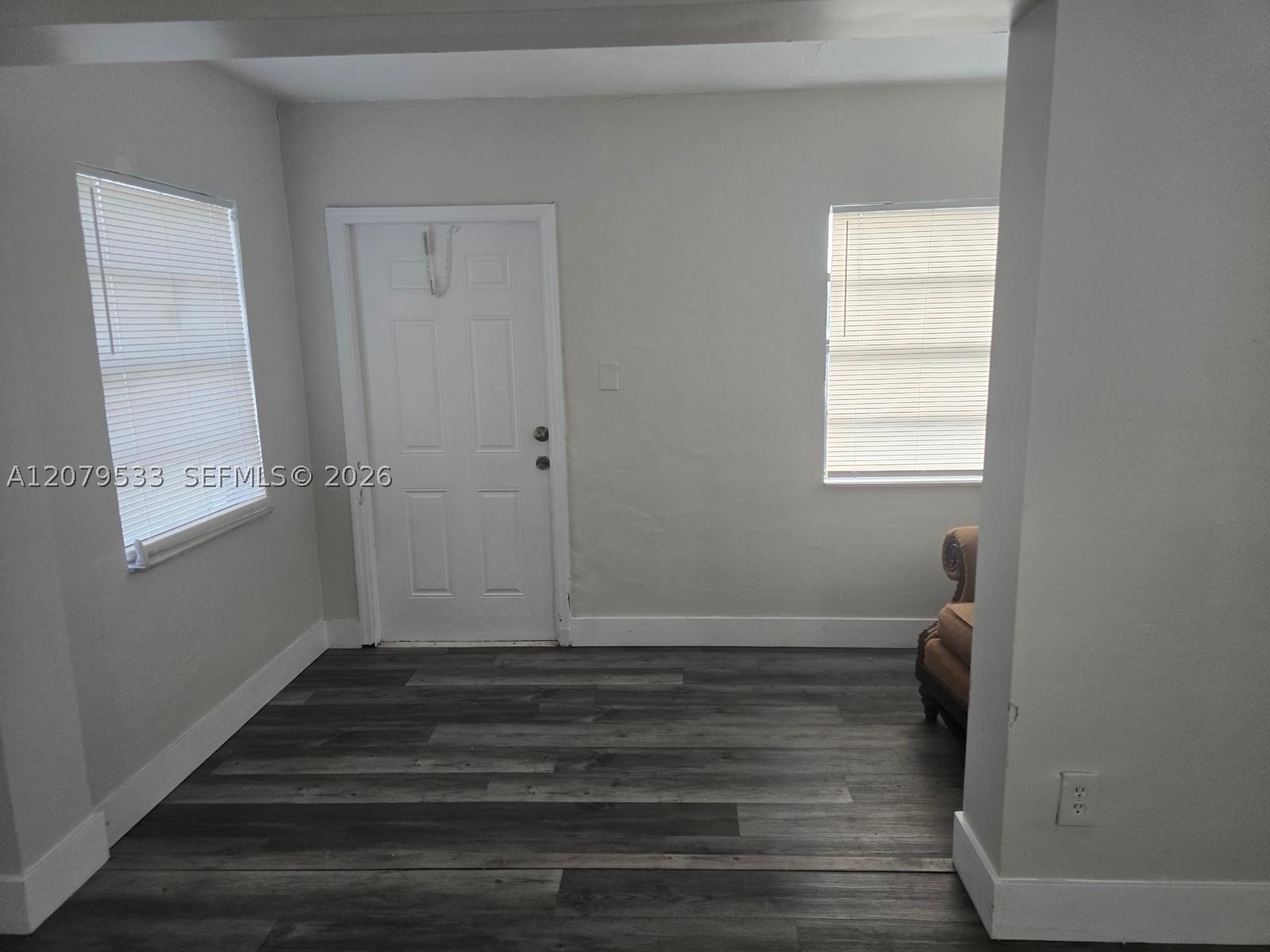2431 Nw 9th St Property Photo 12