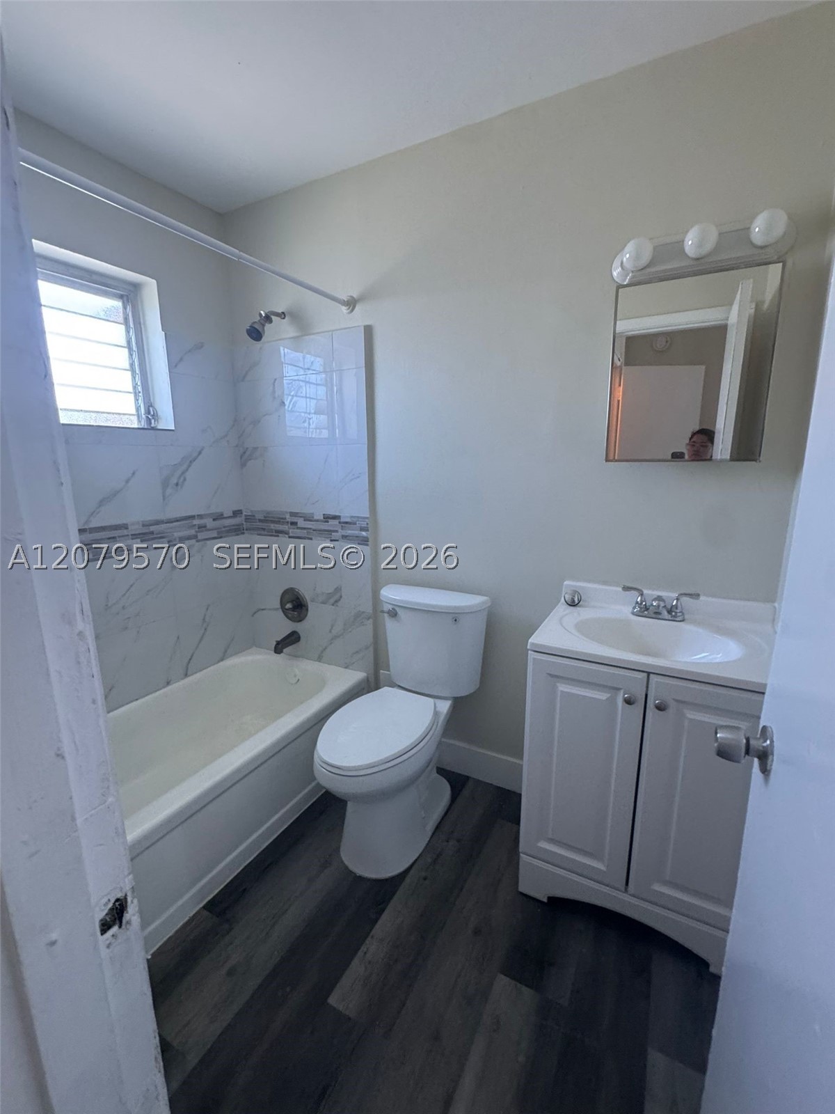 2150 Madison St 22 Property Photo 5