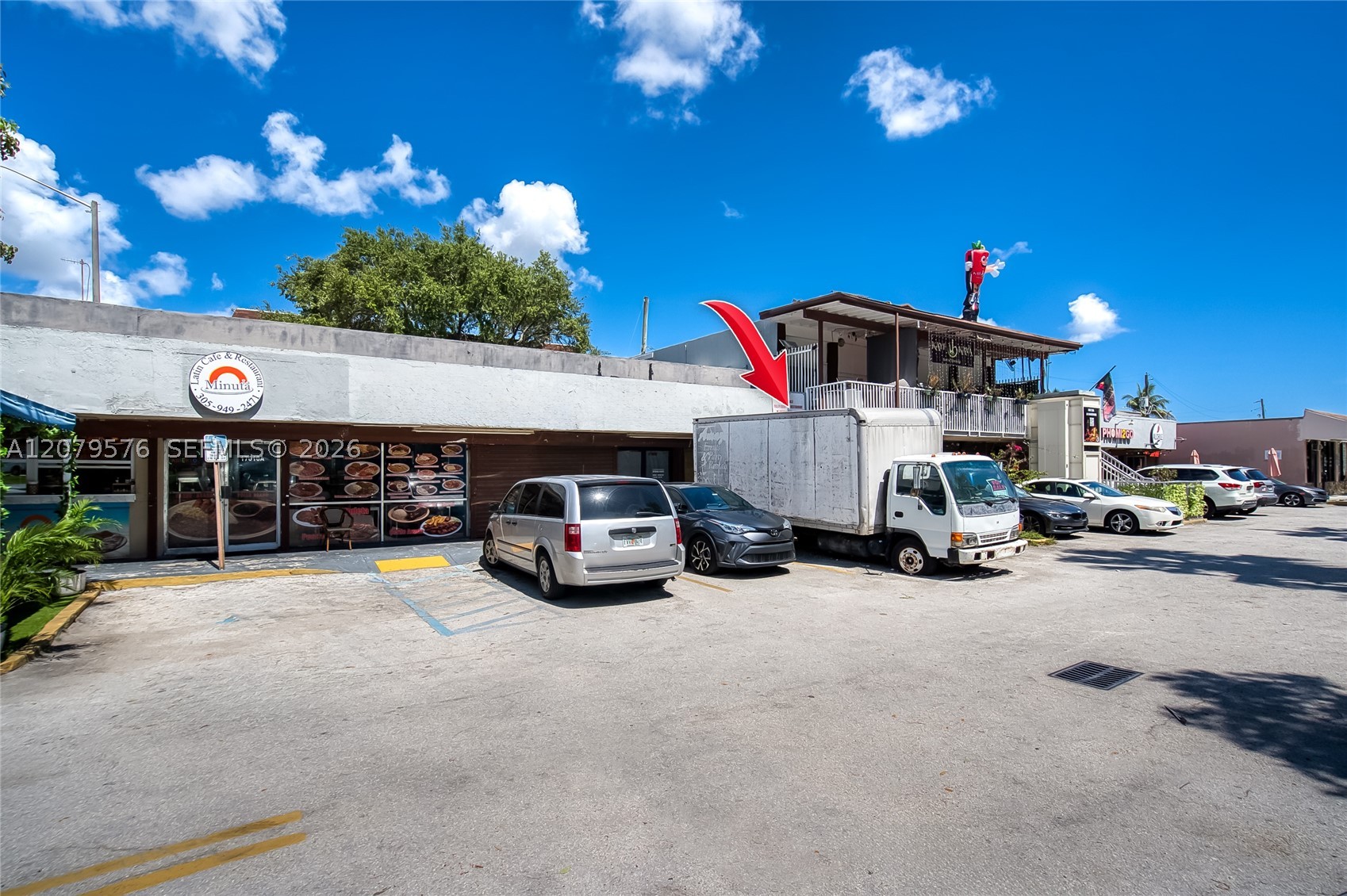 17010 W Dixie Hwy Property Photo 25