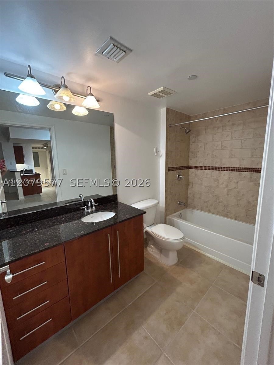 7355 Sw 89th St 618n Property Photo 8