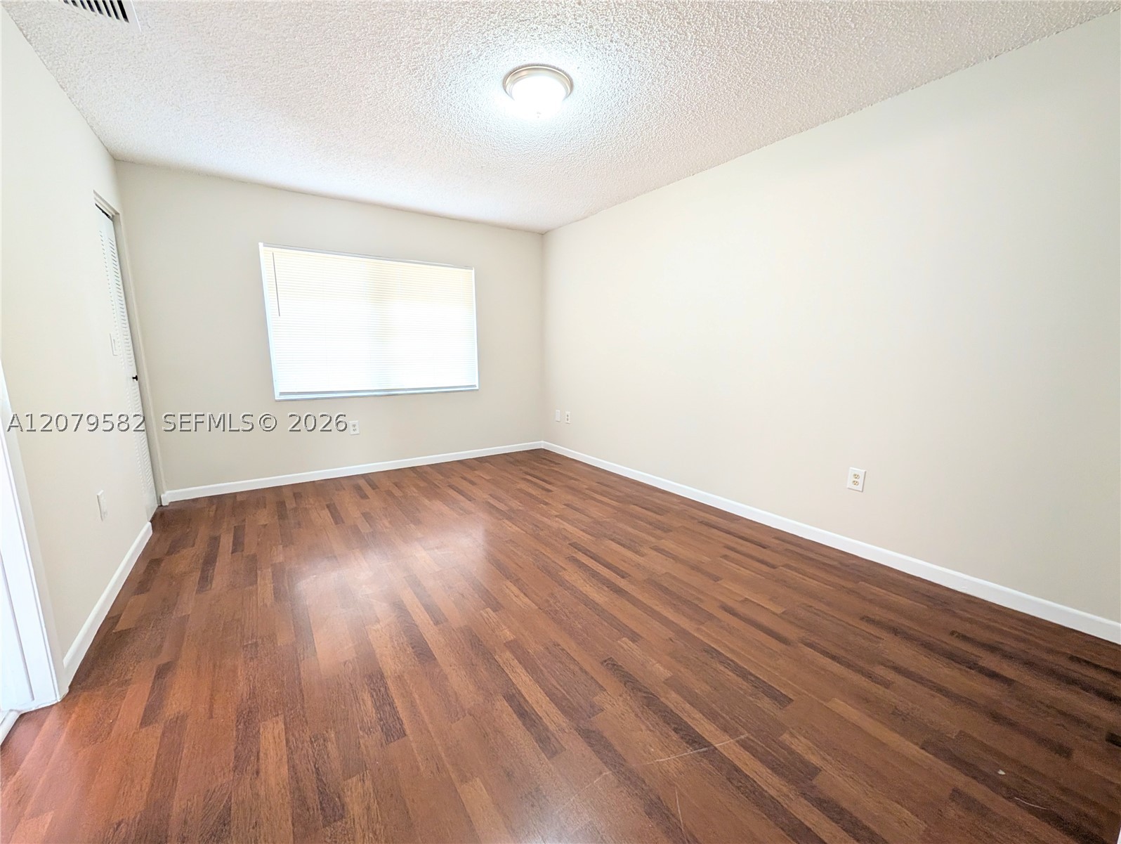 58 SW 14th Ter Property Photo 1