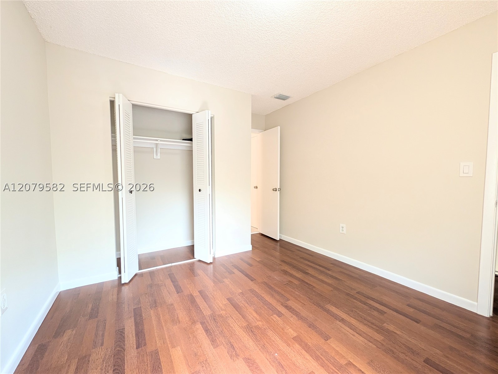58 Sw 14th Ter Property Photo 3