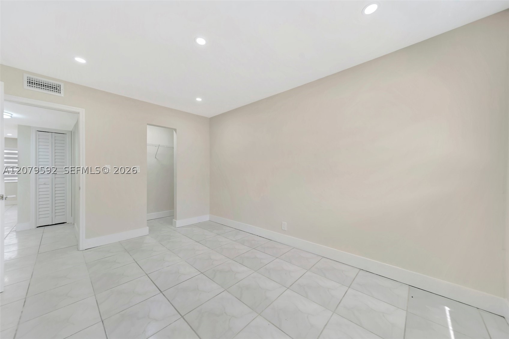 4051 Ne 13th Ave 57-3 Property Photo 16