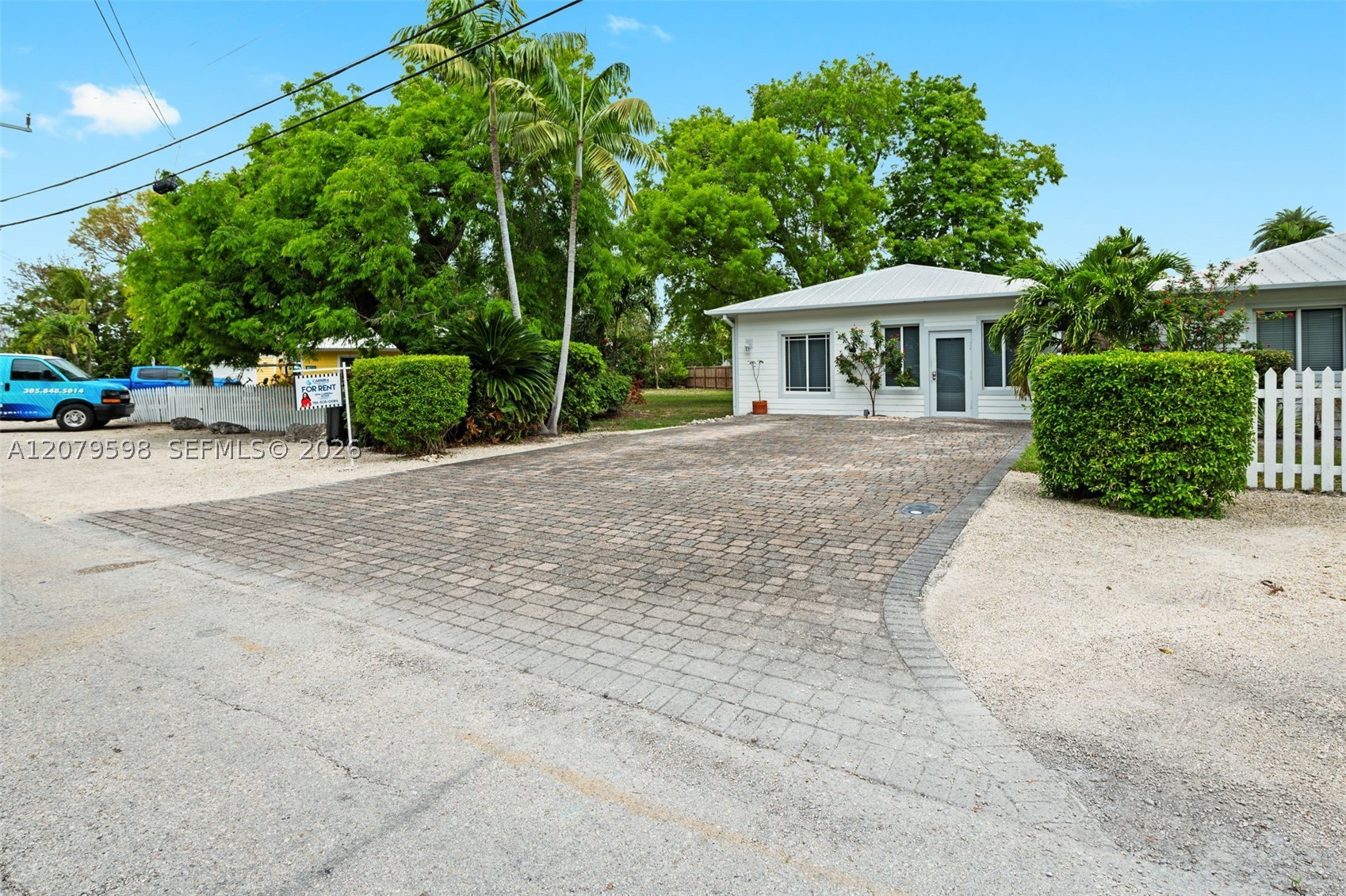4 Transylvania Ave B Property Photo 3