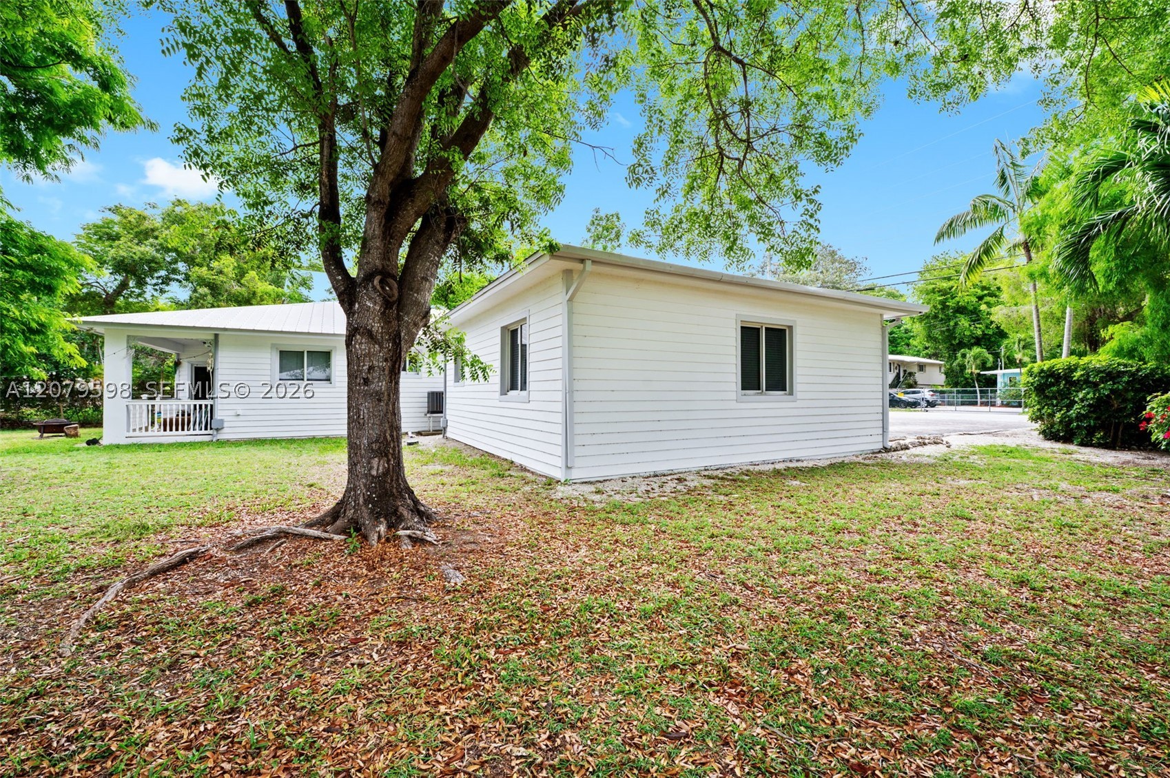 4 Transylvania Ave B Property Photo 14
