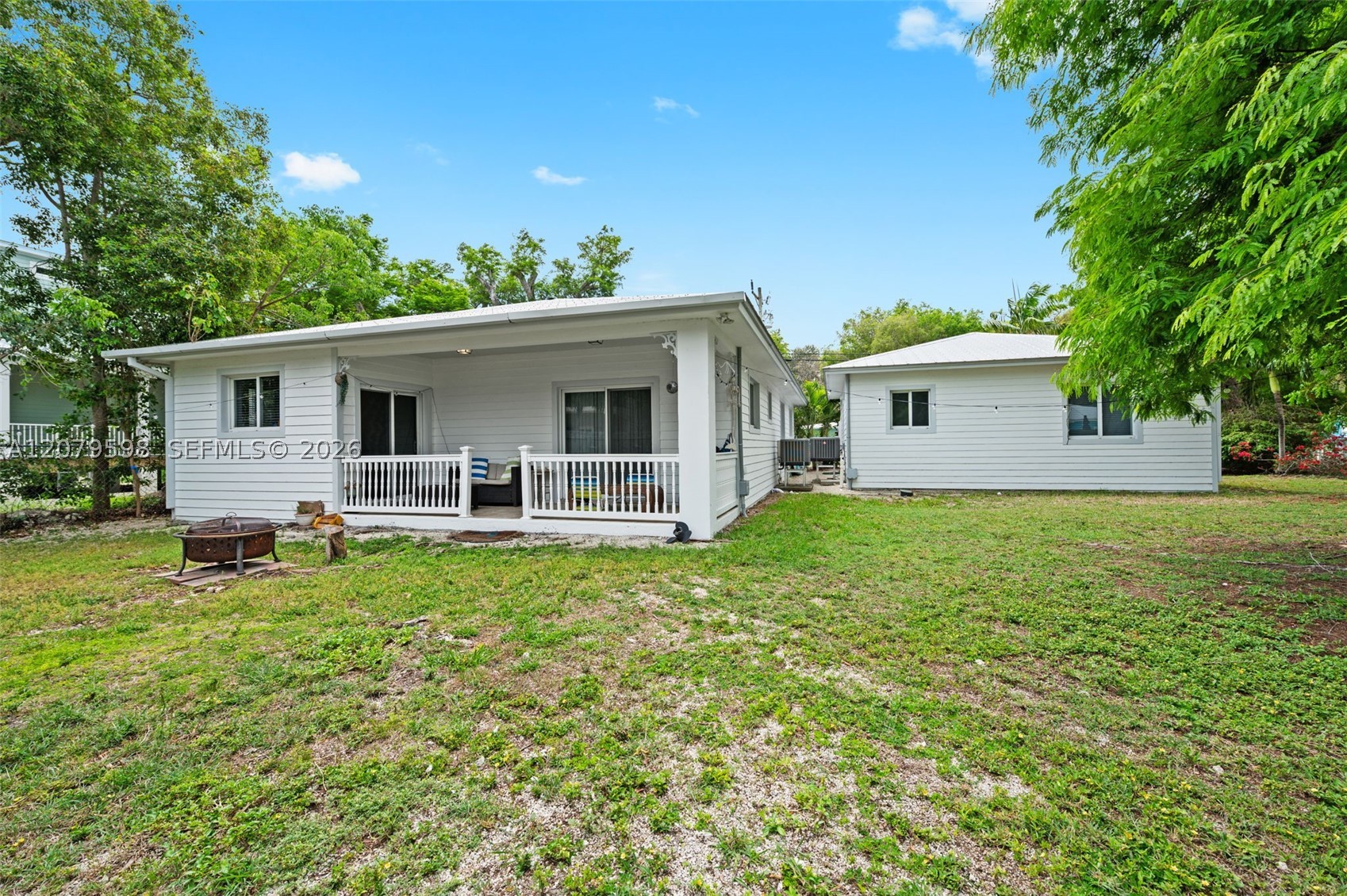 4 Transylvania Ave B Property Photo 16