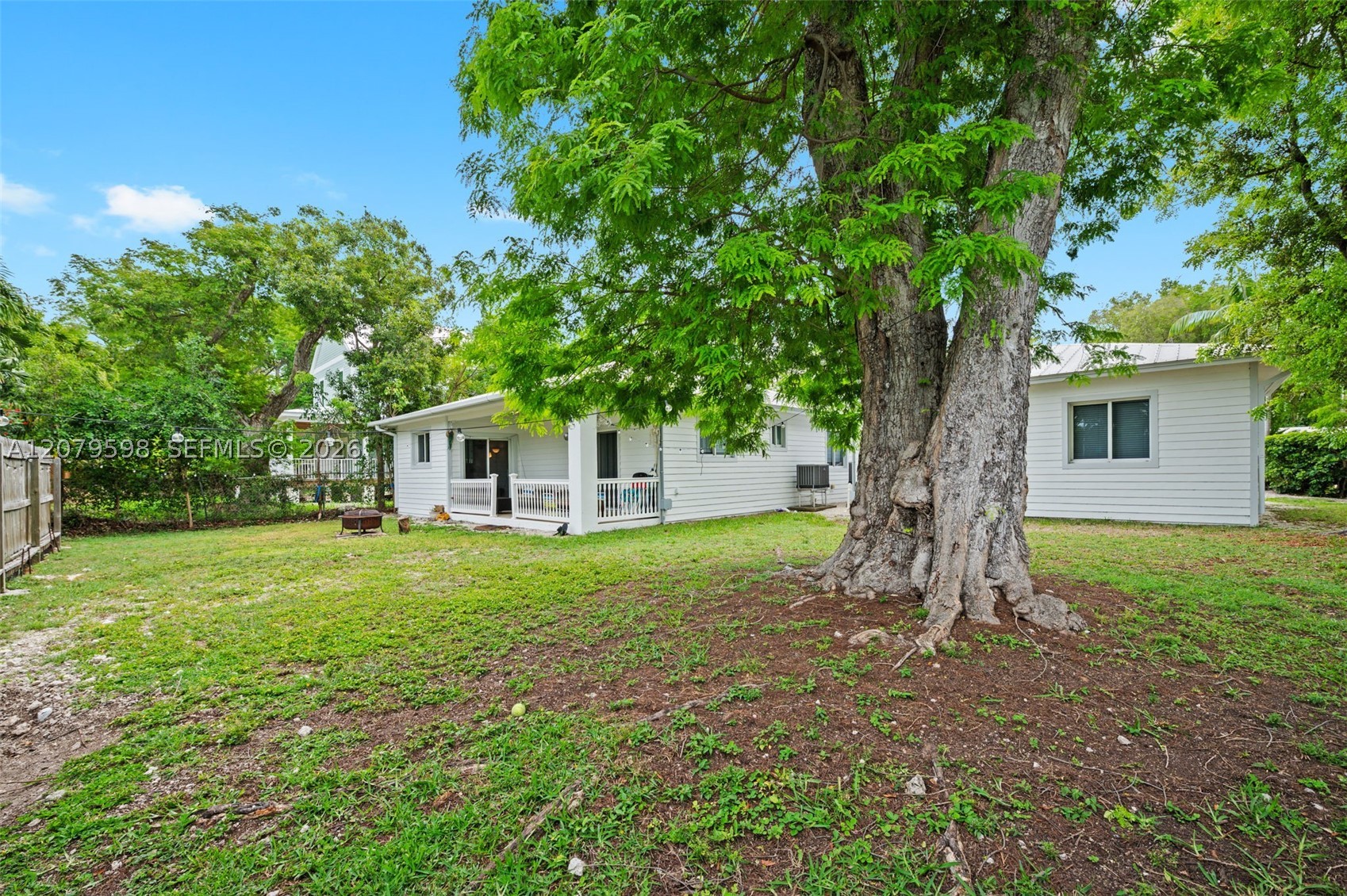 4 Transylvania Ave B Property Photo 20