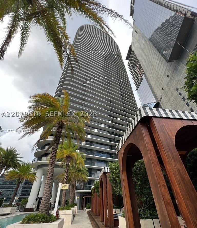 801 S Miami Ave 1804 Property Photo 1