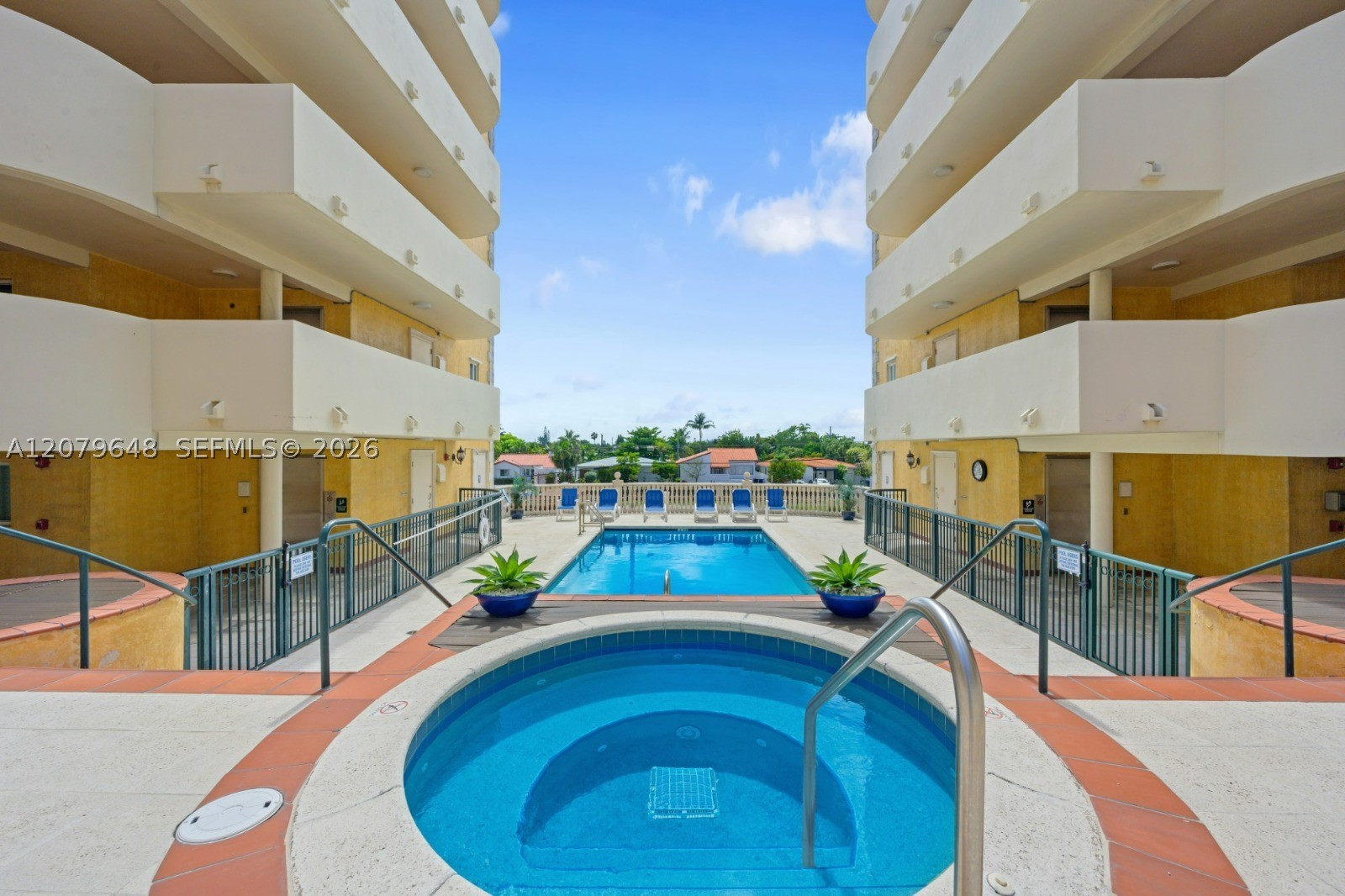 8888 Collins Ave 308 Property Photo 9