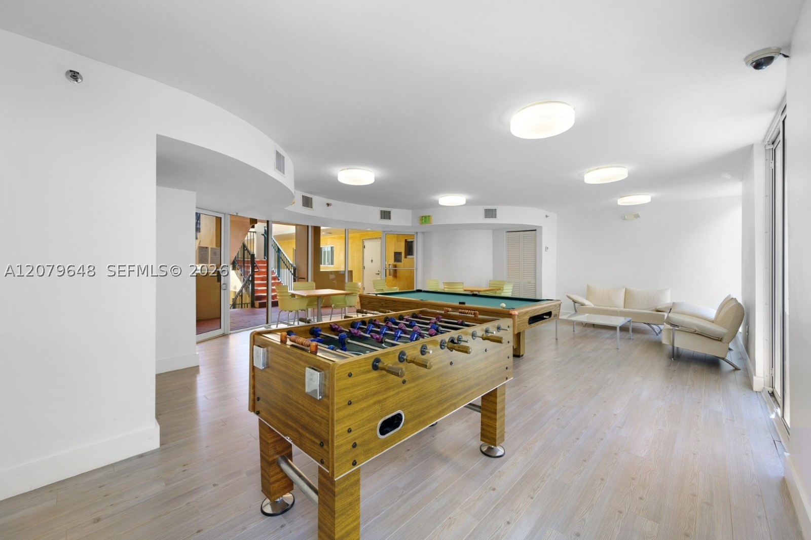 8888 Collins Ave 308 Property Photo 14